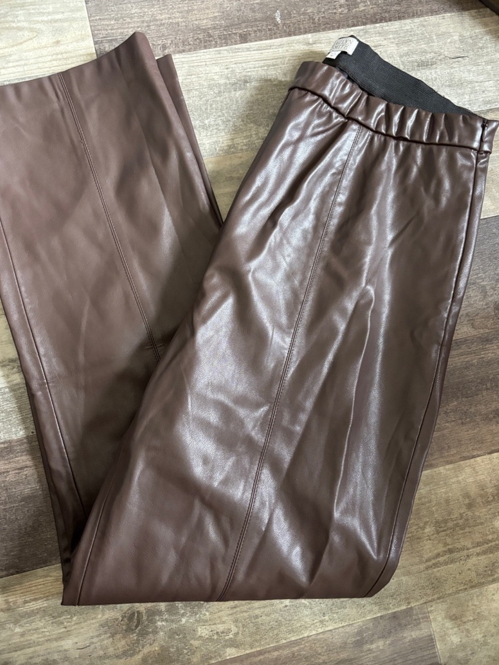 Jaclyn Smith Women's Faux leather pants